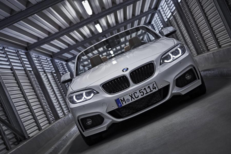  BMW 220d Convertible M Sport Package 2016 года  (WW) (фото 44 из 65)
